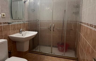 Bostanlı Cemal Gürsel Caddesinde 3+1 Kiralık İş Yeri veya Daire