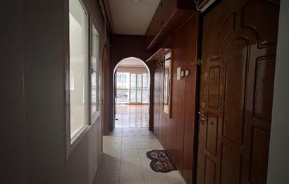 Bostanlı Cemal Gürsel Caddesinde 3+1 Kiralık İş Yeri veya Daire