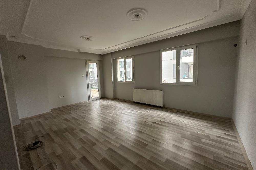 Merkezi Konumda Güvenlikli Sitede Ferah 2+1 