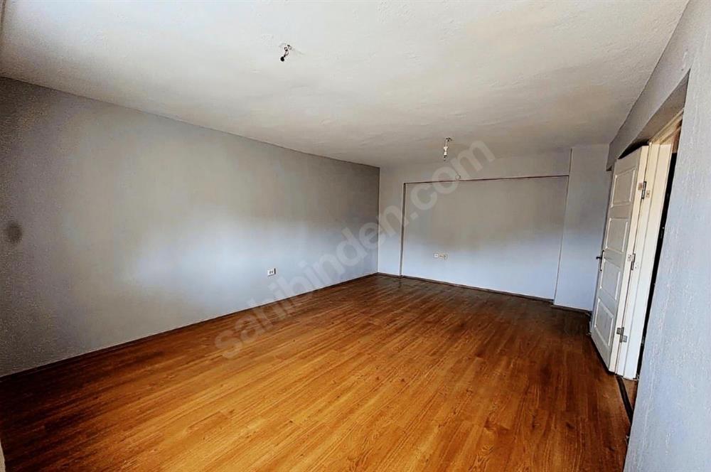 Merkezi Konumda Site İçi Ferah Otoparklı 3+1 