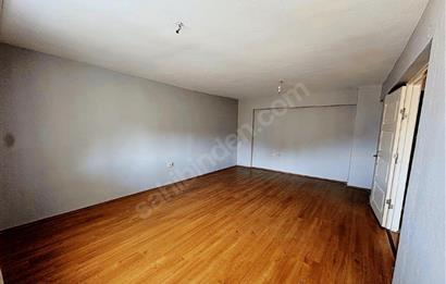 Merkezi Konumda Site İçi Ferah Otoparklı 3+1 