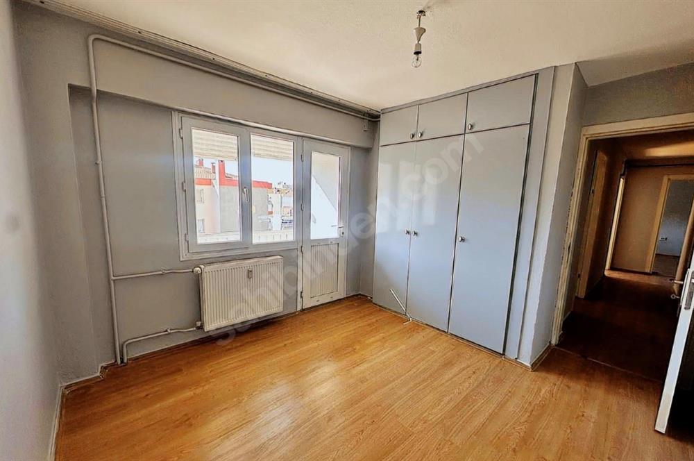 Merkezi Konumda Site İçi Ferah Otoparklı 3+1 