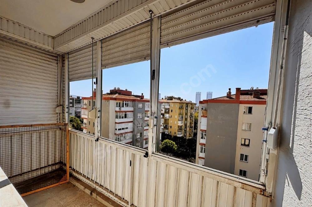 Merkezi Konumda Site İçi Ferah Otoparklı 3+1 