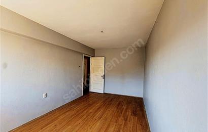 Merkezi Konumda Site İçi Ferah Otoparklı 3+1 