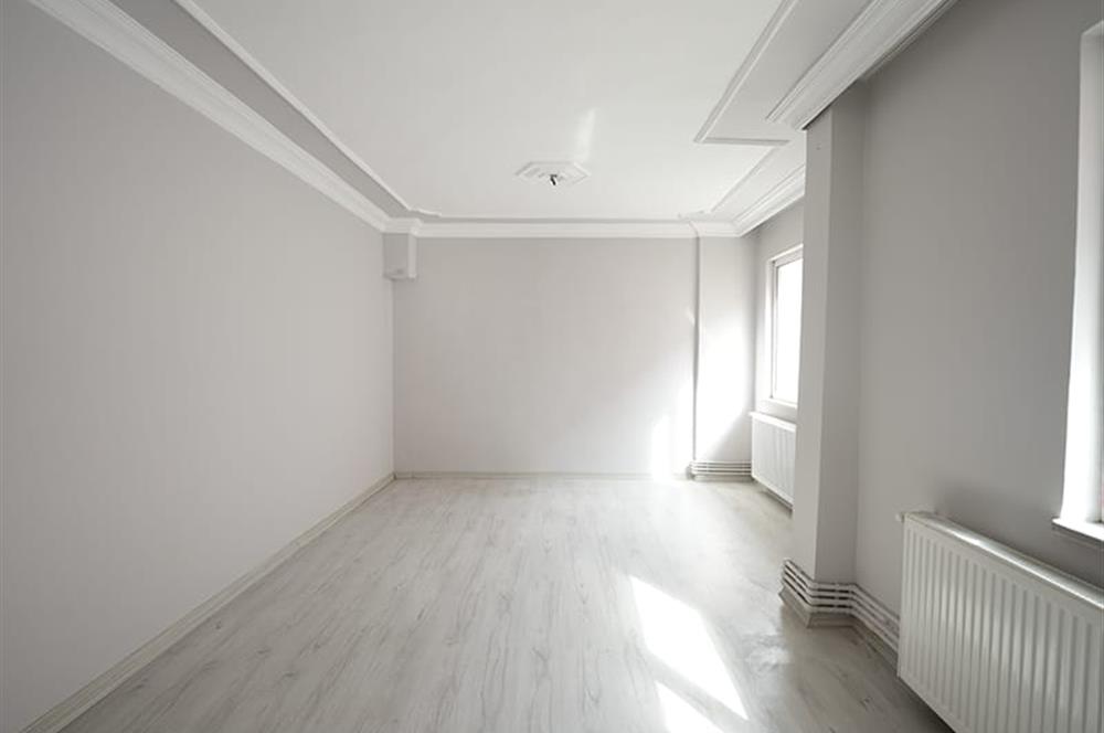 C21 Cius; 11 Eylül İlkokuluna Yakın Şehir Merkezinde 4+1 Ferah Daire