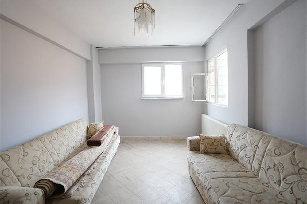 C21 Cius; 11 Eylül İlkokuluna Yakın Şehir Merkezinde 4+1 Ferah Daire