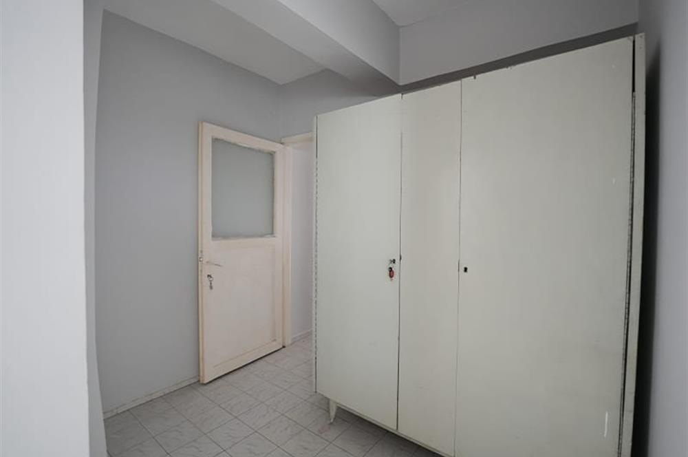 C21 Cius; 11 Eylül İlkokuluna Yakın Şehir Merkezinde 4+1 Ferah Daire