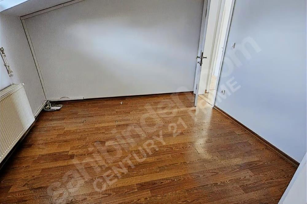 KADIKÖY- ACIBADEM E-5 CEPHELİ BAKIMLI OFİS KATI