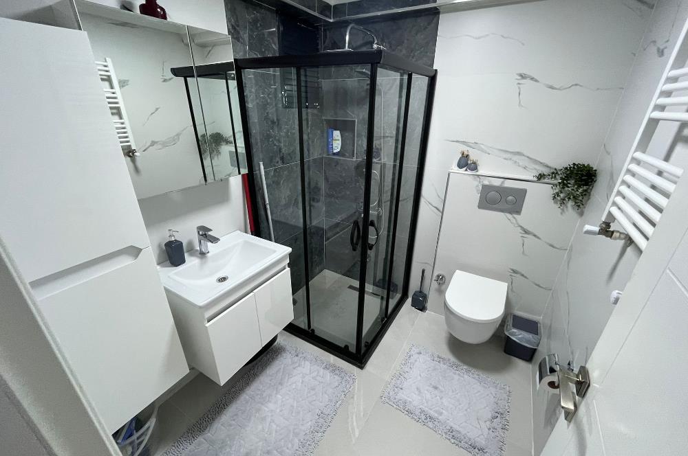 Eyüp Akşemsettin Satılık 2+1 İçi Yenilendi Fırsat Balkonlu Daire