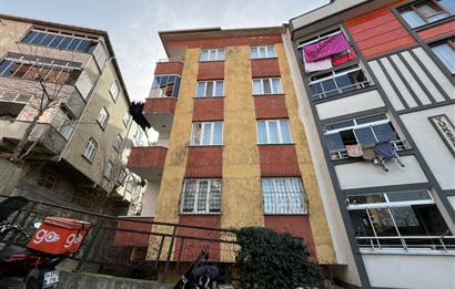 Eyüp Akşemsettin Satılık 2+1 İçi Yenilendi Fırsat Balkonlu Daire