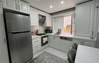 Eyüp Akşemsettin Satılık 2+1 İçi Yenilendi Fırsat Balkonlu Daire