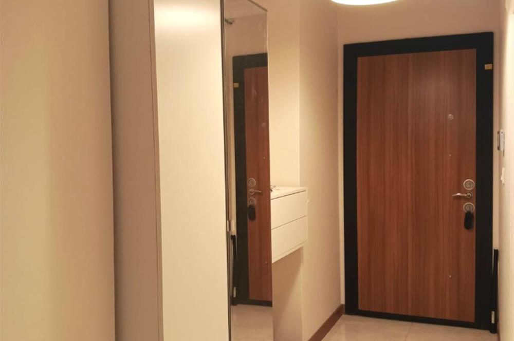 ALTINTEPE'DE MERKEZİ KONUMDA ÖN CEPHE BAHÇE MULLANIMLI 2+1