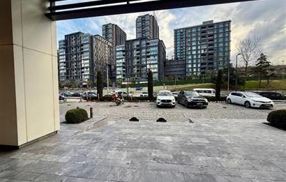 Porta Vadi Kiralık Dükkan 400m2+40m2 Tahsisli Ön Kullanım Alanı