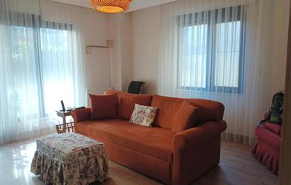 ALTINTEPE'DE MERKEZİ KONUMDA ÖN CEPHE BAHÇE MULLANIMLI 2+1