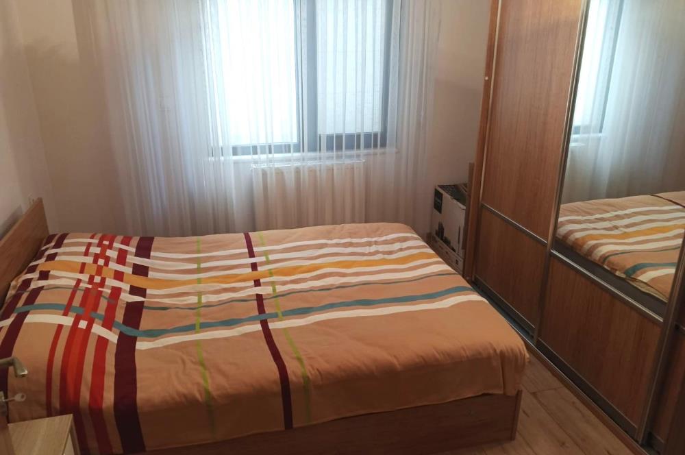 ALTINTEPE'DE MERKEZİ KONUMDA ÖN CEPHE BAHÇE MULLANIMLI 2+1