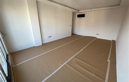 BOSTANCI'DA SAHİLE İDOYA YAKIN 0 BİNADA ULTRA LÜX 3+1