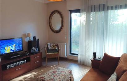 ALTINTEPE'DE MERKEZİ KONUMDA ÖN CEPHE BAHÇE MULLANIMLI 2+1