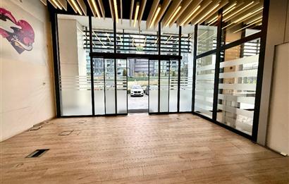 Porta Vadi Kiralık Dükkan 400m2+40m2 Tahsisli Ön Kullanım Alanı