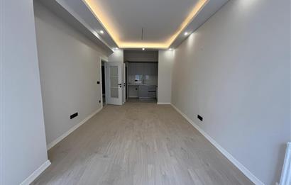 ALTINTEPE'DE 0 BİNADA BALKONLU ARA KATTA LÜX 2+1