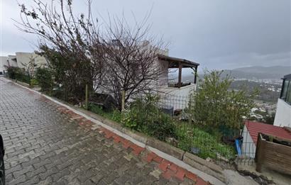 Bodrum Gümüşlük Satılık Deniz Manzaralı İkiz Villa