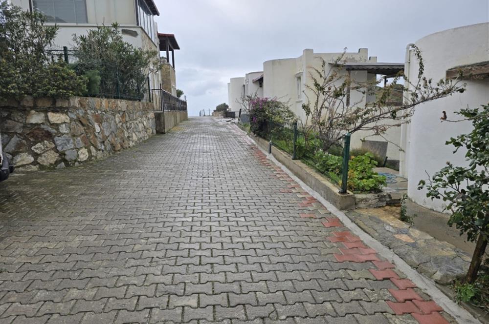 Bodrum Gümüşlük Satılık Deniz Manzaralı İkiz Villa