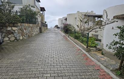 Bodrum Gümüşlük Satılık Deniz Manzaralı İkiz Villa