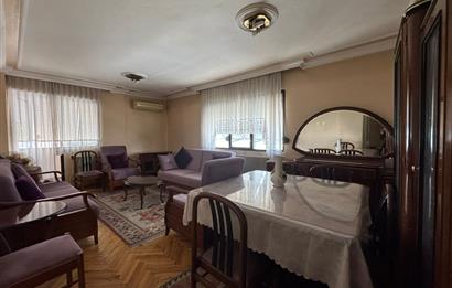 Karşıyaka Bahriye Üçok Bulvarı Üzerinde 3+1 Satılık Daire