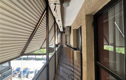 Karşıyaka Bahriye Üçok Bulvarı Üzerinde 3+1 Satılık Daire