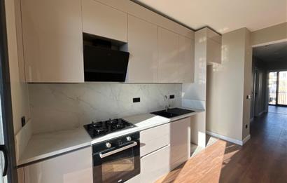 DENİZ MANZARALI GÜVENLİKLİ ÖZEL OTOPARKLI 3+1