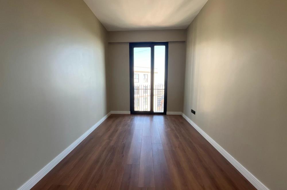 DENİZ MANZARALI GÜVENLİKLİ ÖZEL OTOPARKLI 3+1