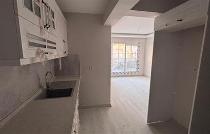 Bayraklı Fuat Edip Baksı'da Sıfır, Merkezi Konumda 2+1 Satılık