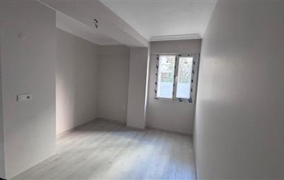 Bayraklı Fuat Edip Baksı'da Sıfır, Merkezi Konumda 2+1 Satılık