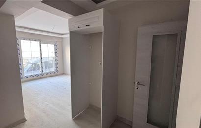 Bayraklı Fuat Edip Baksı'da Sıfır, Merkezi Konumda 2+1 Satılık