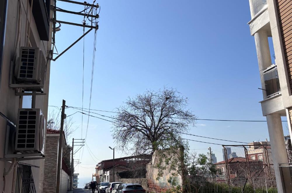 Bayraklı Fuat Edip Baksı'da Sıfır, Merkezi Konumda 2+1 Satılık