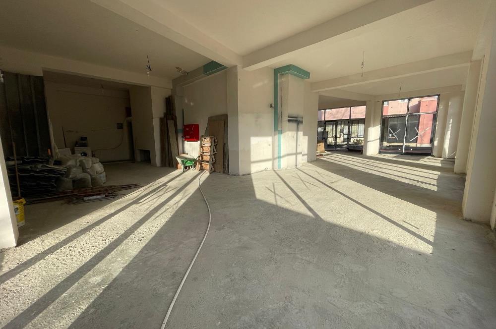 KARTAL YALI MAHALLESİ'NDE 220 m2 KULLANIM VE DEPOLU SIFIR DÜKKAN