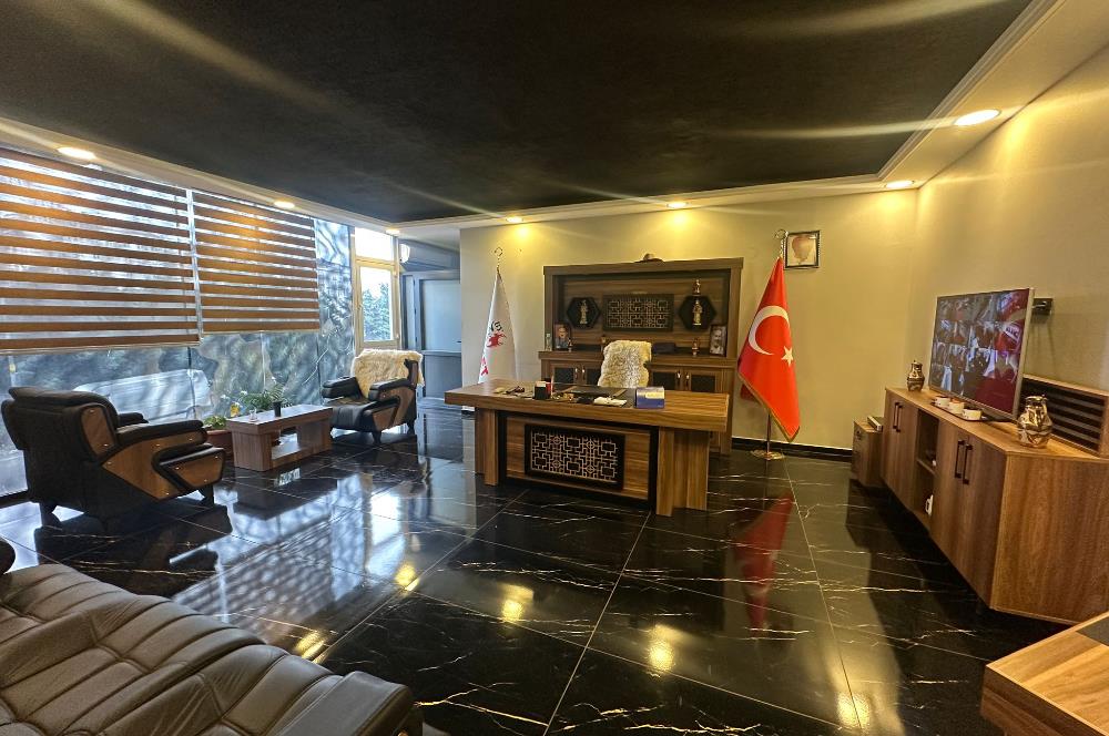 PENDİK ESENLER MAHALLESİ'NDE 505 m2 NET CEPHESİ AÇIK DÜKKAN