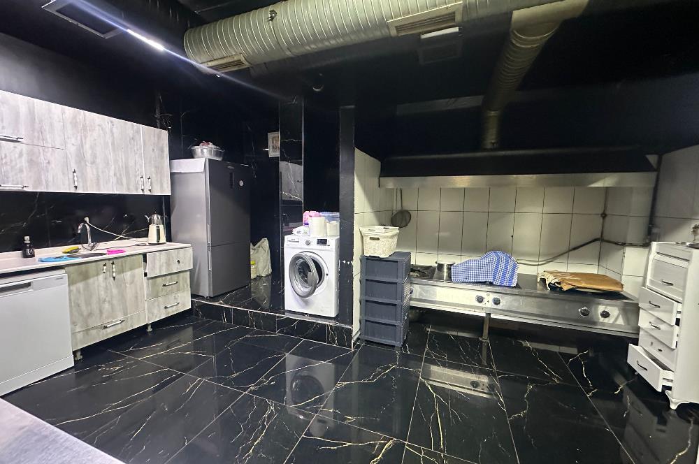 PENDİK ESENLER MAHALLESİ'NDE 505 m2 NET CEPHESİ AÇIK DÜKKAN