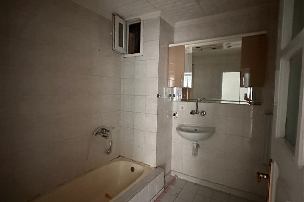 BAHÇELİEVLER MAH. BAHÇE KATI ÜNİVERSİTEYE YAKIN SATILIK DAİRE