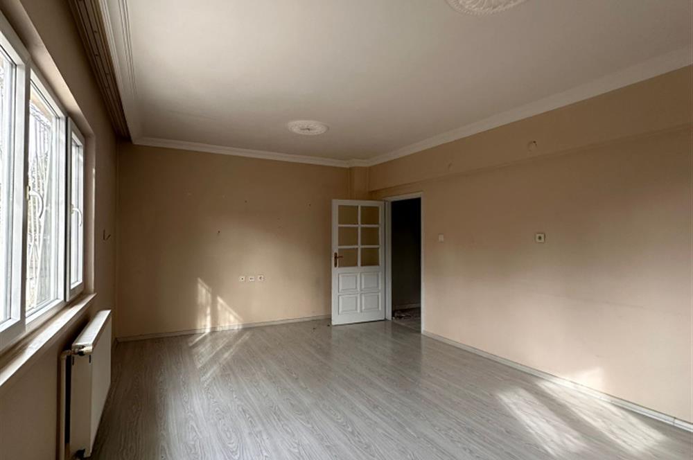 BAHÇELİEVLER MAH. BAHÇE KATI ÜNİVERSİTEYE YAKIN SATILIK DAİRE