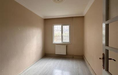 BAHÇELİEVLER MAH. BAHÇE KATI ÜNİVERSİTEYE YAKIN SATILIK DAİRE