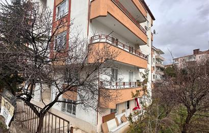 BAHÇELİEVLER MAH. BAHÇE KATI ÜNİVERSİTEYE YAKIN SATILIK DAİRE