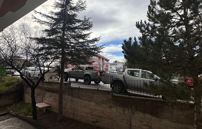 BAHÇELİEVLER MAH. BAHÇE KATI ÜNİVERSİTEYE YAKIN SATILIK DAİRE