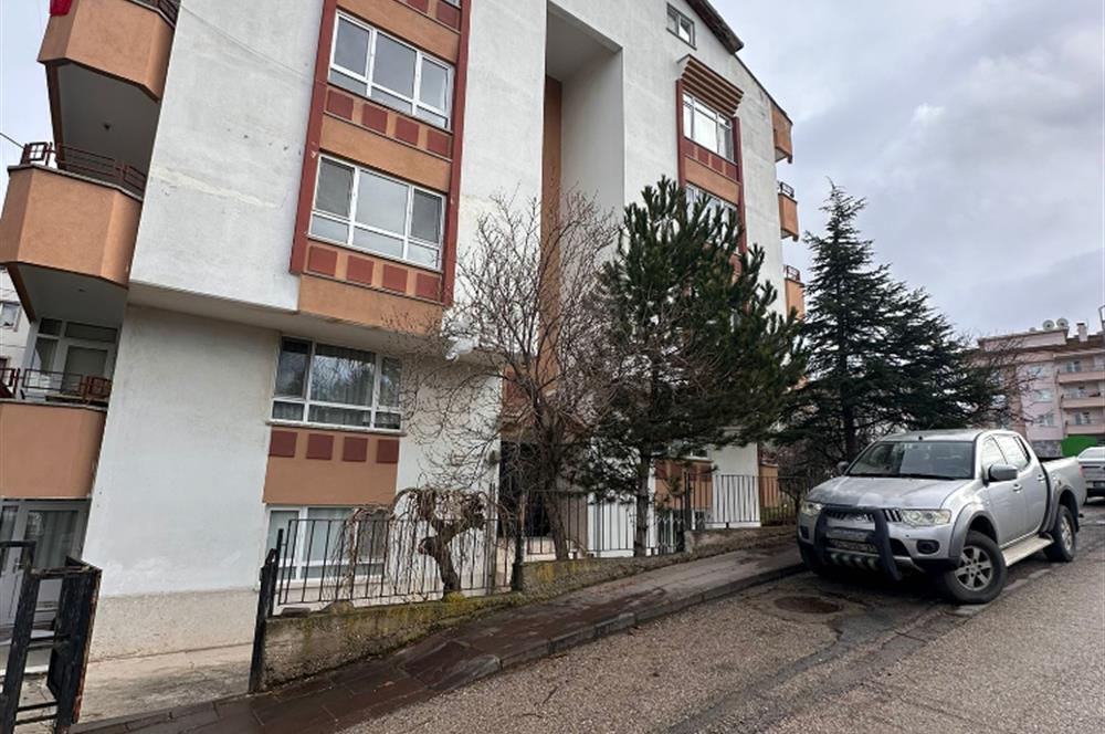 BAHÇELİEVLER MAH. BAHÇE KATI ÜNİVERSİTEYE YAKIN SATILIK DAİRE