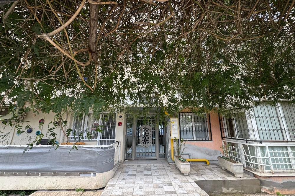 Karşıyaka Bahriye Üçok Bulvarı Üzerinde 3+1 Satılık Daire