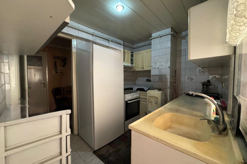 Karşıyaka Bahriye Üçok Bulvarı Üzerinde 3+1 Satılık Daire