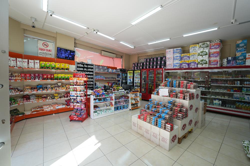 Gemlik'te Orhangazi Caddesinde Devren Kiralık Market