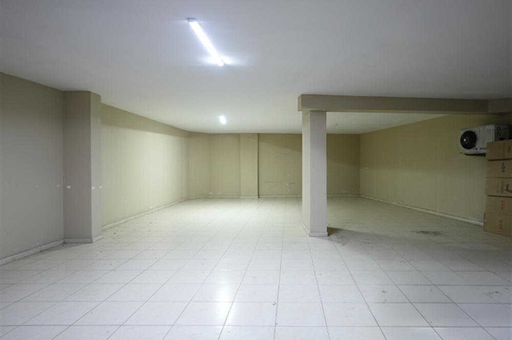 Gemlik'te Orhangazi Caddesinde Devren Kiralık Market