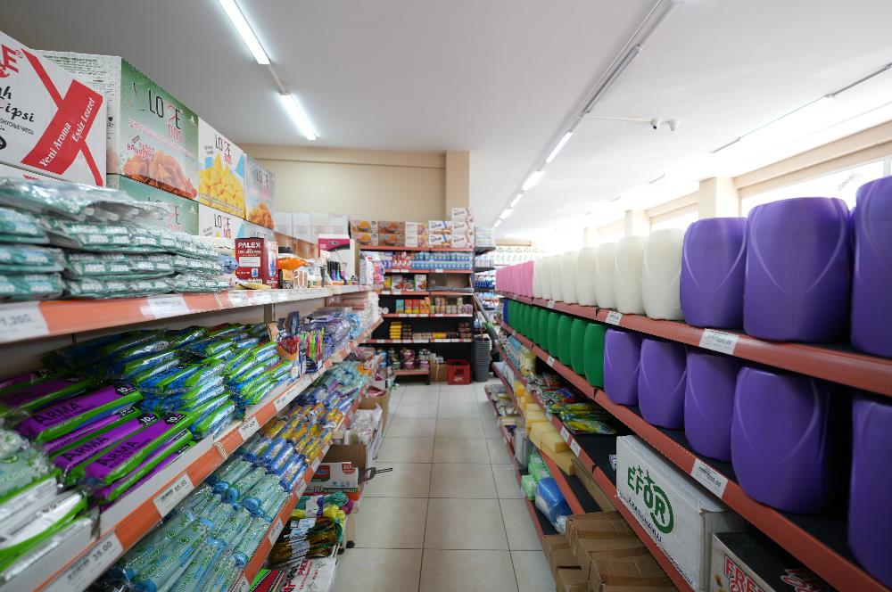 Gemlik'te Orhangazi Caddesinde Devren Kiralık Market