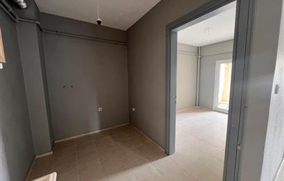 Karşıyaka Mustafa Kemal Mah. Körfezköy Sitesi Kiralık 1+1 Daire