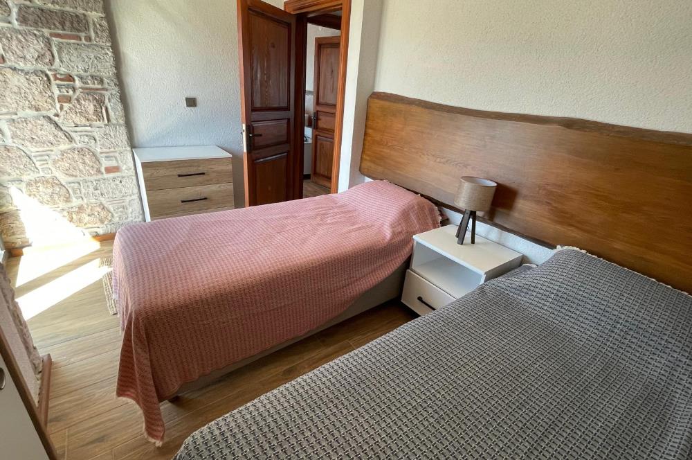 Cunda'da Yaz-Kış Kiralık, Denize Sıfır,Full Eşyalı Taş Villa